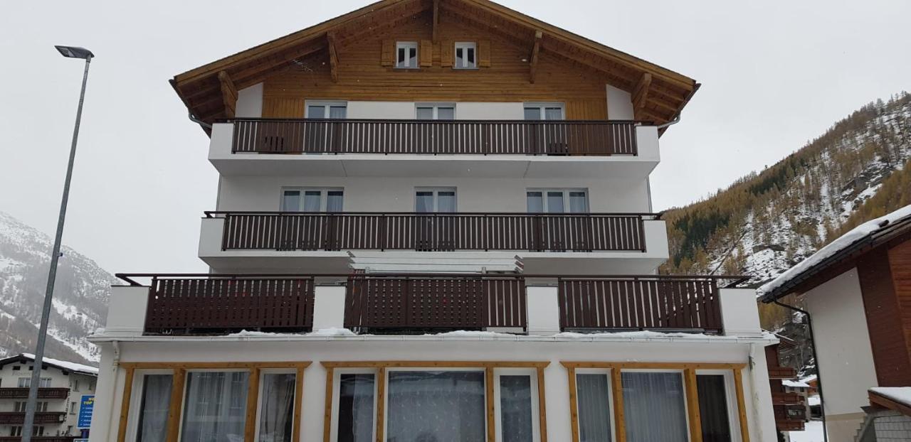 Apartamento Haus Astoria Saas-Grund Exterior foto