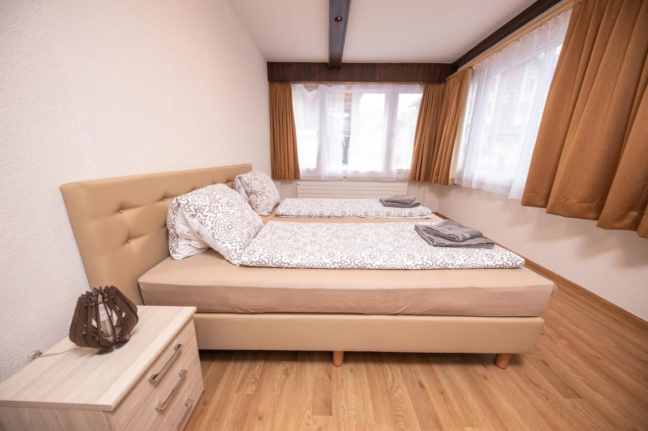 Apartamento Haus Astoria Saas-Grund Exterior foto