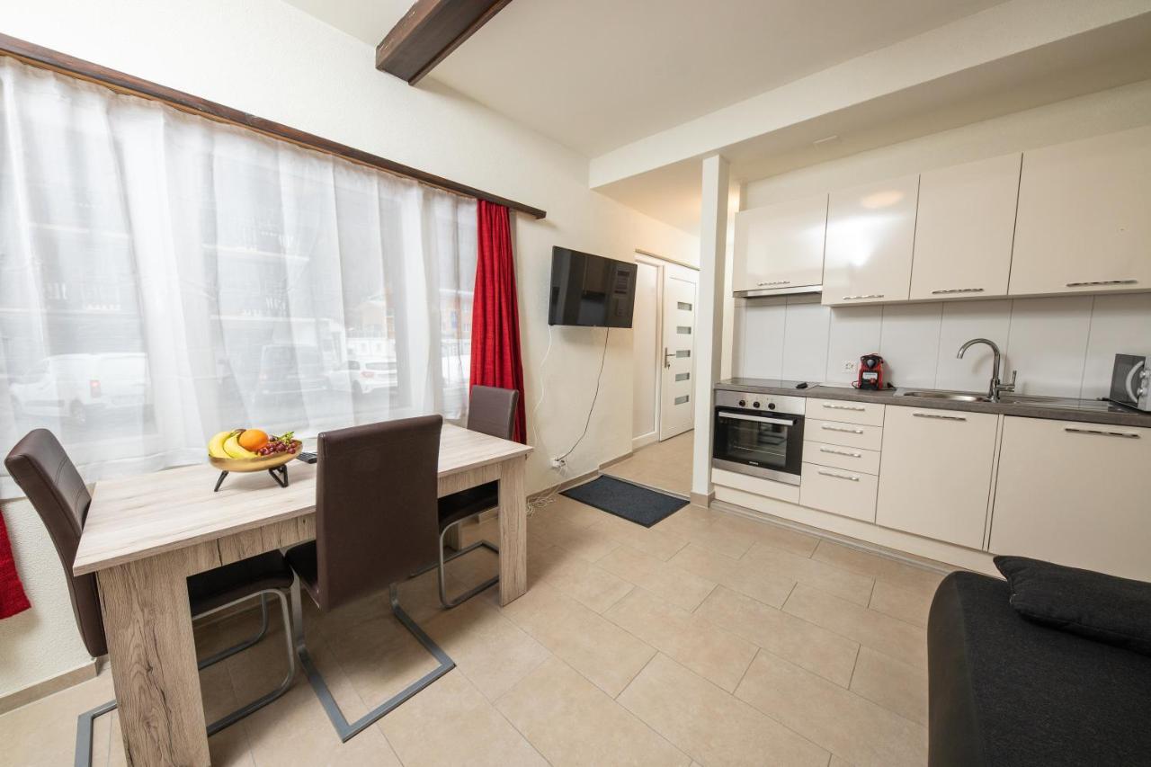 Apartamento Haus Astoria Saas-Grund Exterior foto