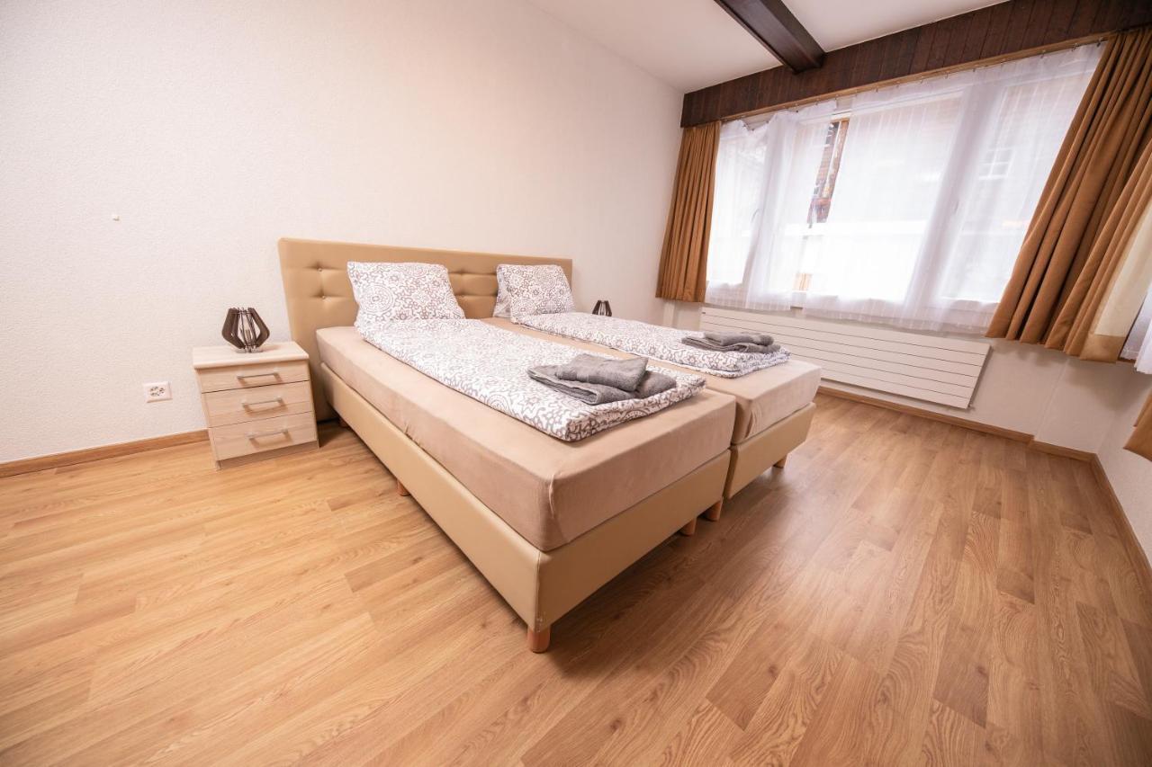 Apartamento Haus Astoria Saas-Grund Exterior foto