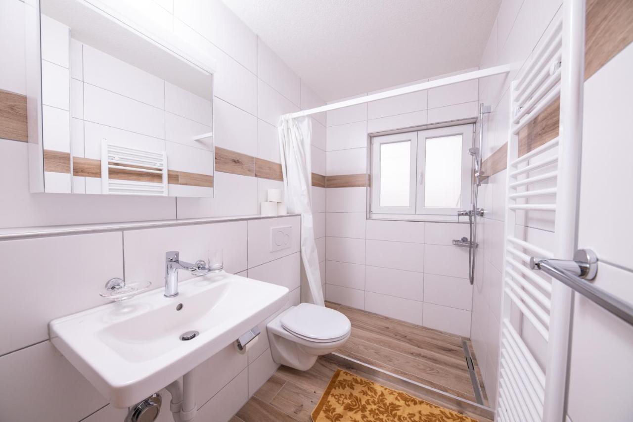 Apartamento Haus Astoria Saas-Grund Exterior foto